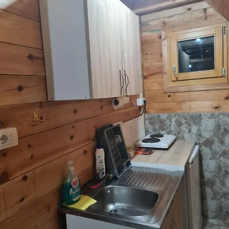 Markove Kolibe 6, Uvac